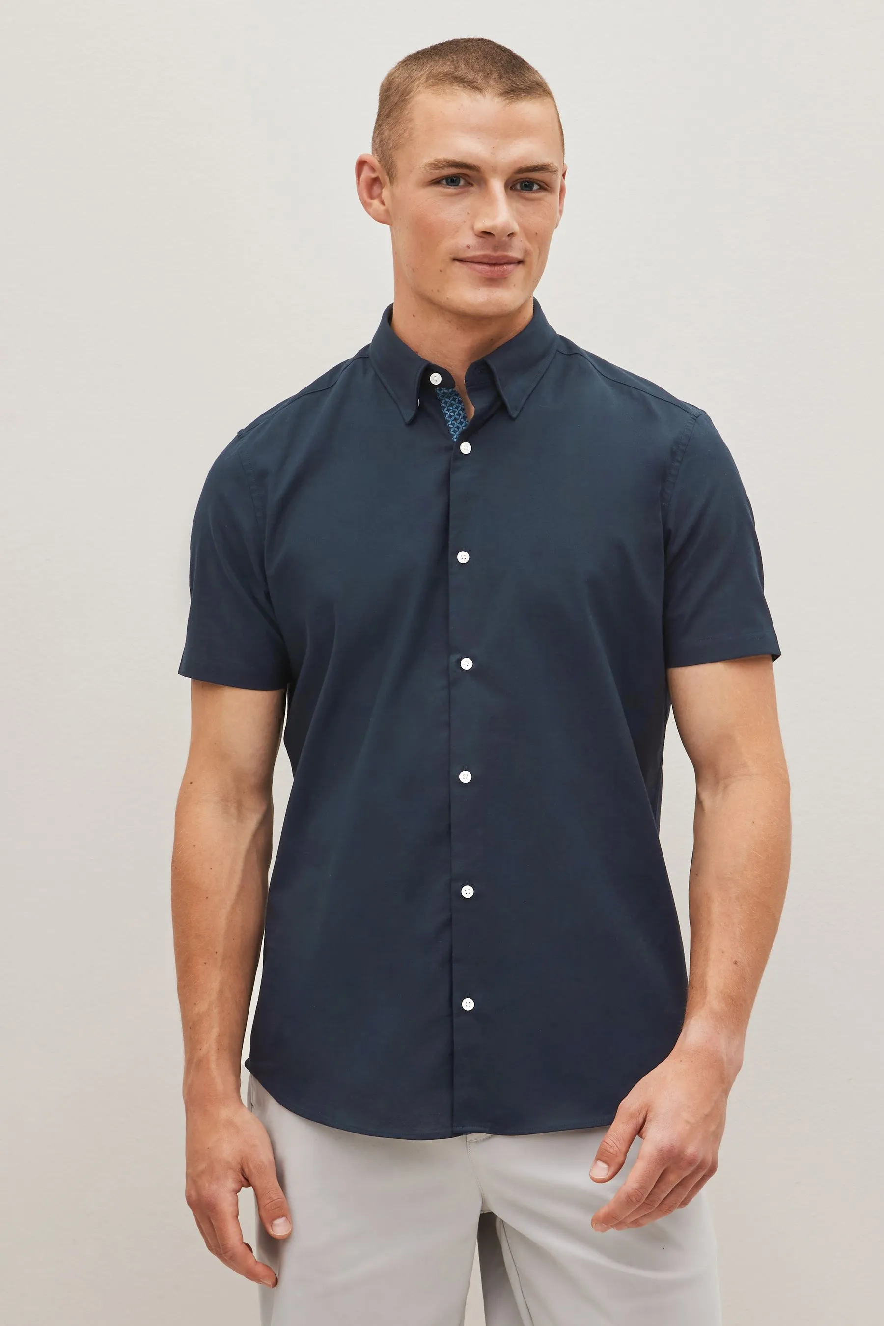 Vestibilità slim  Stretch Oxford Maniche corte Shirt    